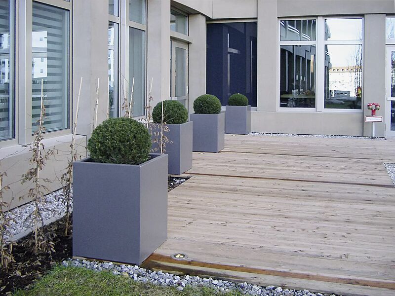 pflanzbehaelter-malout__shoKAT0031466 Pflanzbehälter MALOUT im Sondermaß H x B x T: 800 x 600 x 600 mm (auf Anfrage), in DB 703 eisenglimmer