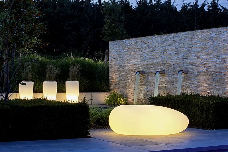 pflanzbehaelter-malur__shoKAT0042532 Pflanzbehälter MALUR-LIGHT, transluzent beleuchtet