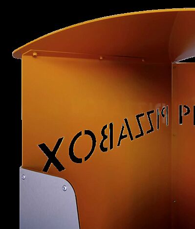 Detail: gelaserter Schriftzug