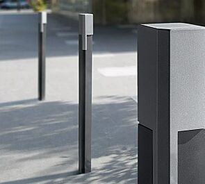 <div id="container" class="container">Poller IMAWA, Ausführung 1, Höhe 1000 mm, in RAL 7016 anthrazitgrau</div>