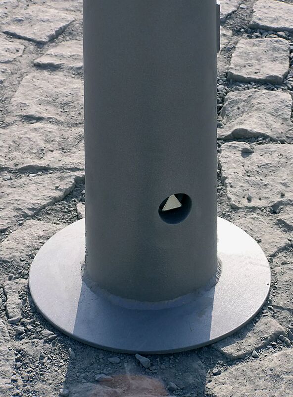 poller-isac__shoKAT0050357 Detail: Dreikantschloss