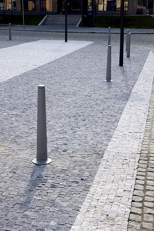 poller-isac__shoKAT0050362 Poller ISAC mit Stadtwappen, zum Einbetonieren, in RAL 9007 graualuminium