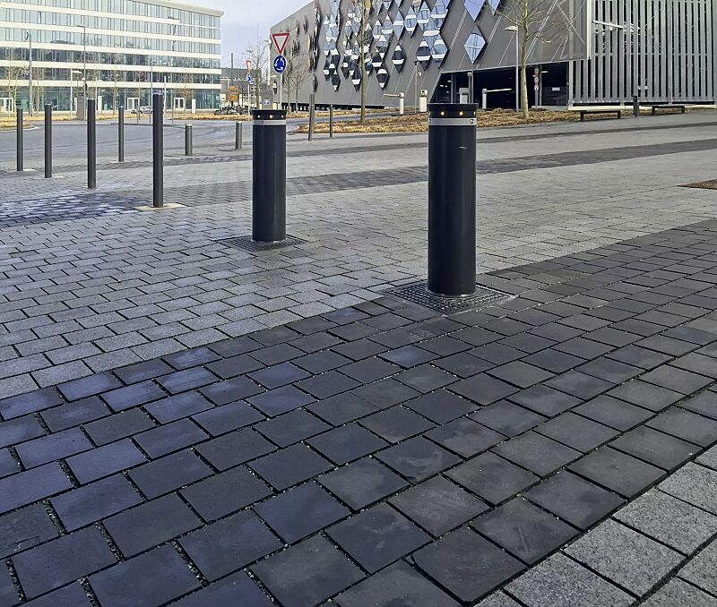 poller-nyons---automatisch-versenkbar__shoKAT0058926 Poller NYONS in RAL 7016 anthrazitgrau