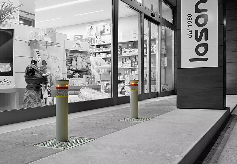 poller-nyons---automatisch-versenkbar__shoKAT0058972 Poller NYONS, Durchmesser 100 mm in Sonderausführung