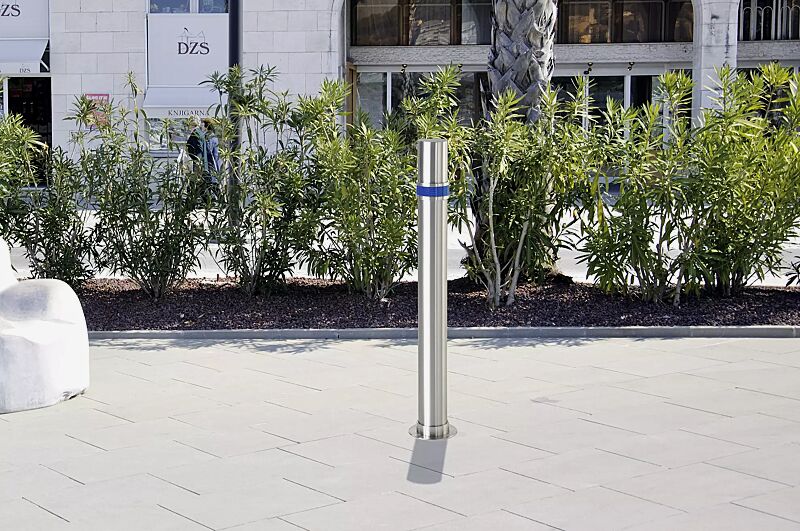 poller-saphir__shoKAT0021420 Poller SAPHIR 90 mit blauem Reflektor-Mittelring und Sockelring aus Edelstahl (siehe Zubehör)