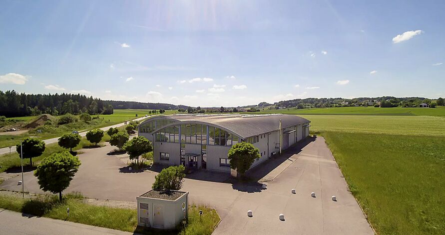 Poller TITANO aus Beton geschliffen, in Granitoptik weiß