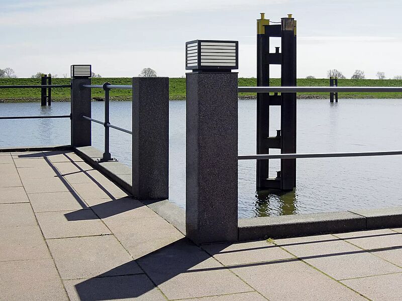 pollerleuchte-diest__shoKAT0061582 Pollerleuchte DIEST, Höhe 240 mm, kleiner Lichtaustritt