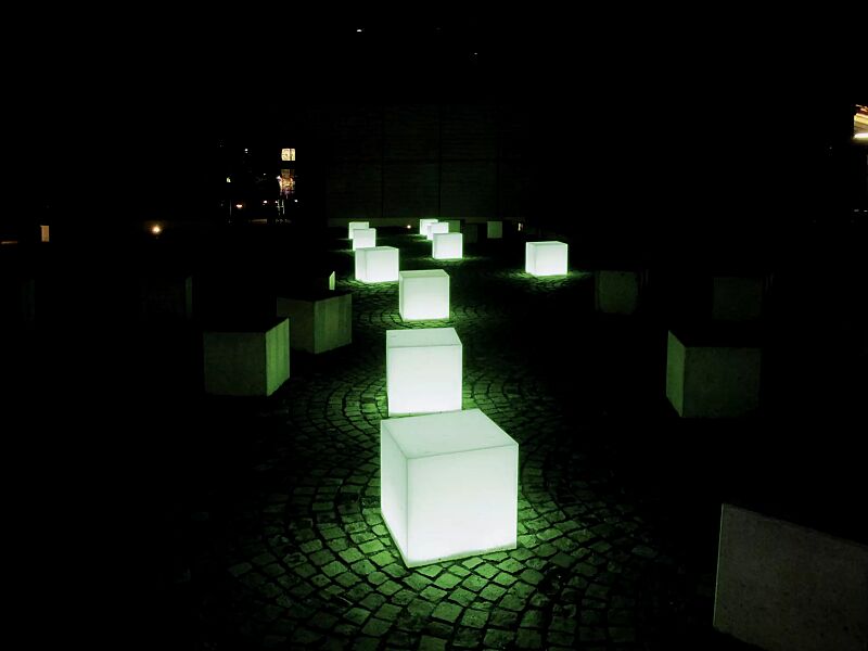 pollerleuchte-menen__shoKAT0061574 Pollerleuchte MENEN in Folienfarbe schilfgrün