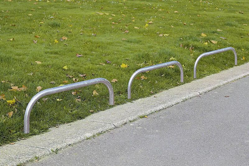 rabattengelaender--schutzbuegel-kalamata__shoKAT0018084 Schutzbügel KALAMATA, verzinkt