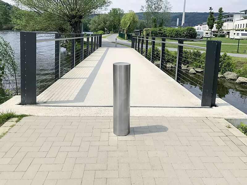 rammschutzpoller-barges__shoKAT0069940 Rammschutzpoller BARGES, Ø 204 mm