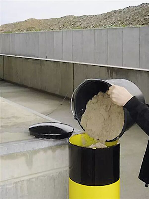 rammschutzpoller-beskyt__shoKAT0024929 einfache Befüllung durch abnehmbaren Deckel