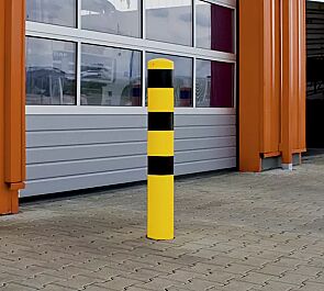 <div id="container" class="container">Rammschutzpoller GENAS zum Einbetonieren, Ø 152 mm, in gelb mit schwarzen Reflexstreifen</div>