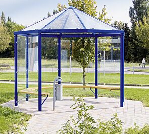 Raucherunterstand AQUA, Dachbreite x Dachtiefe 3300 mm x 3300 mm, Seitenwände aus ESG, Klarglas, Stahlkonstruktion in RAL 5017 verkehrsblau<br /><br />Raucherunterstand AQUA, Dachbreite x Dachtiefe 3300 mm x 3300 mm, Stahlkonstruktion feuerverzinkt und pulverbeschichtet, Seitenwände aus ESG, Klarglas, Dacheindeckung VSG, Klarglas