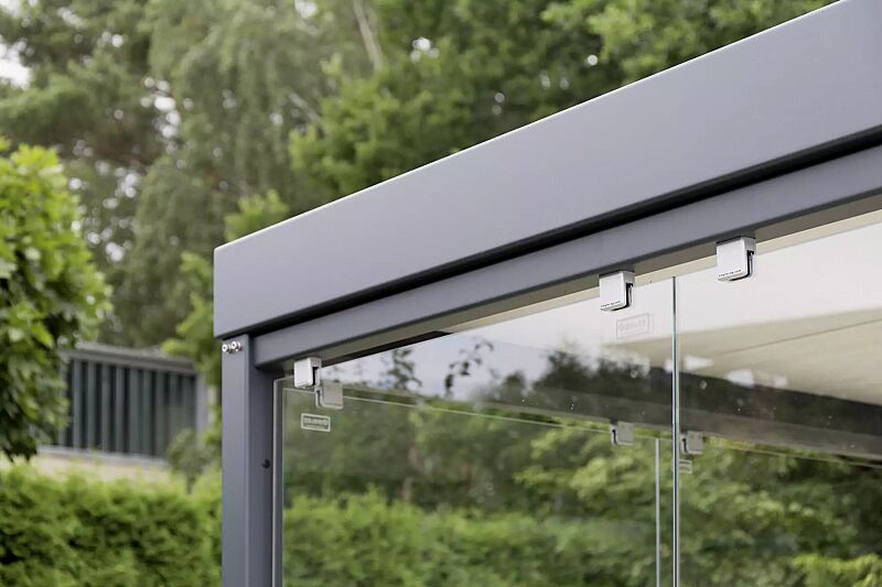 raucherunterstand-fumo__shoKAT0055437 Detail: Glaswandbefestigung