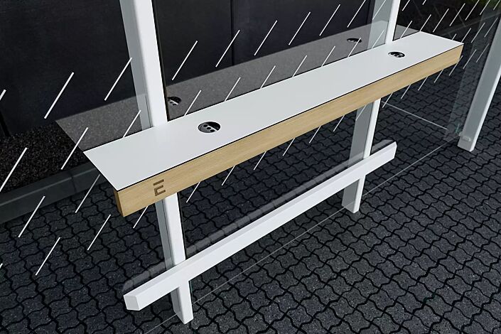 Detail: Ablageboard mit 2 integrierten Aschenbecher