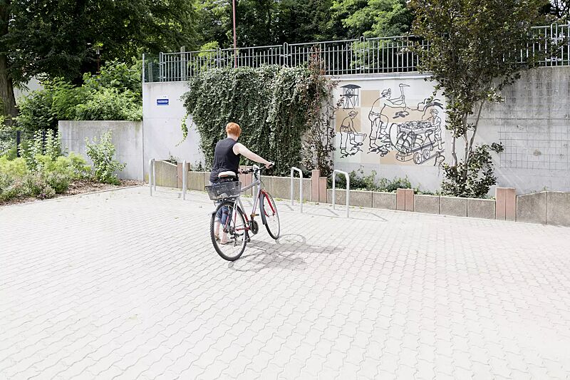 Reihenanlehnbügel SPRINGS, 2 x 3er-Einheit
