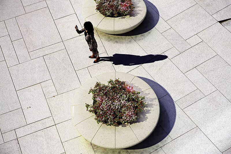 rundbank-olimpo__shoKAT0037012 Rundbank OLIMPO aus rekonstituiertem Marmor geschliffen, in botticino