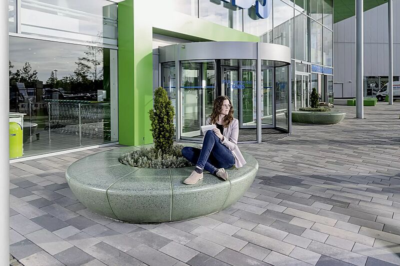 rundbank-olimpo__shoKAT0071427 Rundbank OLIMPO aus rekonstituiertem Marmor geschliffen, in grün alpi