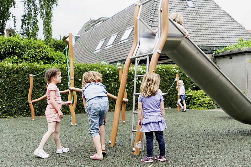 rutsche-jordy__shoKAT0068511 Rutsche JORDY mit Aufstiegsleiter ohne Handlauf