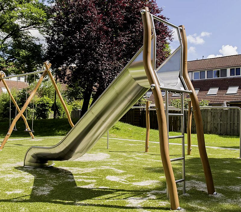 rutsche-jordy__shoKAT0068592 Rutsche JORDY mit Aufstiegsleiter ohne Handlauf