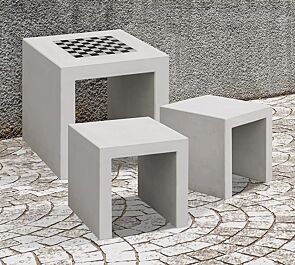 <div id="container" class="container">Schachbretttisch SENJA mit Hocker</div>