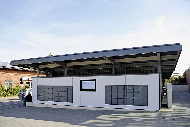 schliessfachanlage-secure__shoKAT0061117 Schließfachanlage SECURE mit auftragsbezogener Anpassung, 20 Schließfächer mit Elektroinstallation, 2 zusätzliche Technikfächer mit TFT-Display und RFID-Zugangsautorisierung, inklusive Fernwartung und Anlagenüberwachung STATION-CONTROL, Stahlkonstrukti...