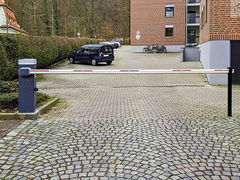 schrankenanlage-busset__shoKAT0065690 Schrankenanlage BUSSET, Absperrbreite 4,00 m und Auflagestütze