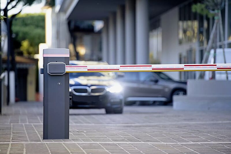 schrankenanlage-busset__shoKAT0067776 Schrankenanlage BUSSET, Absperrbreite 4,00 m, mit LED-Schrankenbaumbeleuchtung (Zubehör)