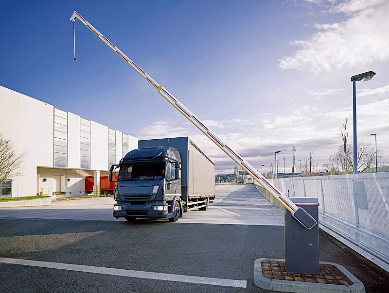 schrankenanlage-busset__shoKAT0067781 Schrankenanlage BUSSET, Absperrbreite 7,60 m mit 4 + 4 m Teleskop-Schrankenbaum mit Pendelstütze, mit LED-Schrankenbaumbeleuchtung (Zubehör)