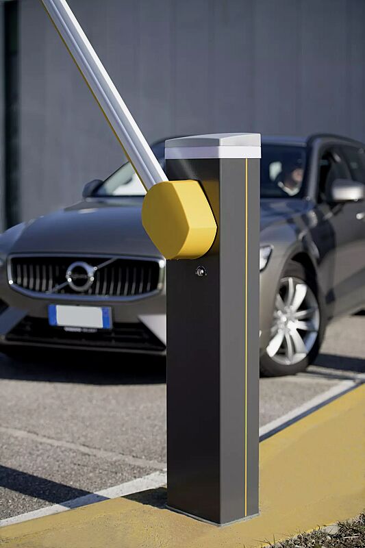 schrankenanlage-monnes__shoKAT0060892 Kompakte Schrankenanlage MONNES für hohe Frequentierung