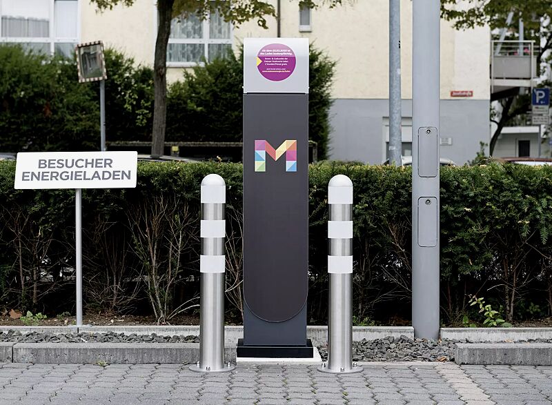 schutzpoller-antin__shoKAT0069737 Schutzpoller ANTIN aus Edelstahl mit weißen Reflexstreifen