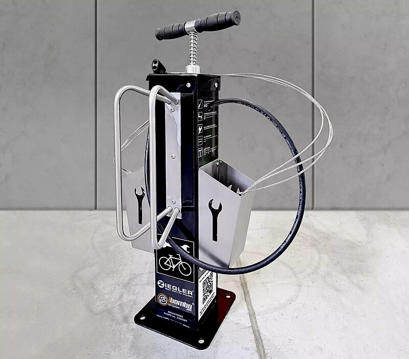 Servicestation ASSIST MINI, in RAL 9005 tiefschwarz