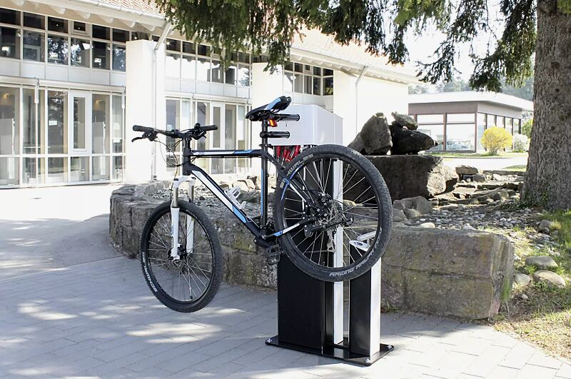 servicestation-cary__shoKAT0070988 Servicestation CARY, Ausführung Basic, Gehäuse in RAL 9016 verkehrsweiß