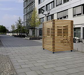 Sichtschutzwand MURO, Breite 1500 mm x Tiefe 1500 mm, vorgehangene Wandelemente mit umlaufender Holzbelattung Fichte waagerecht, Stahlkonstruktion RAL 7016 anthrazitgrau
