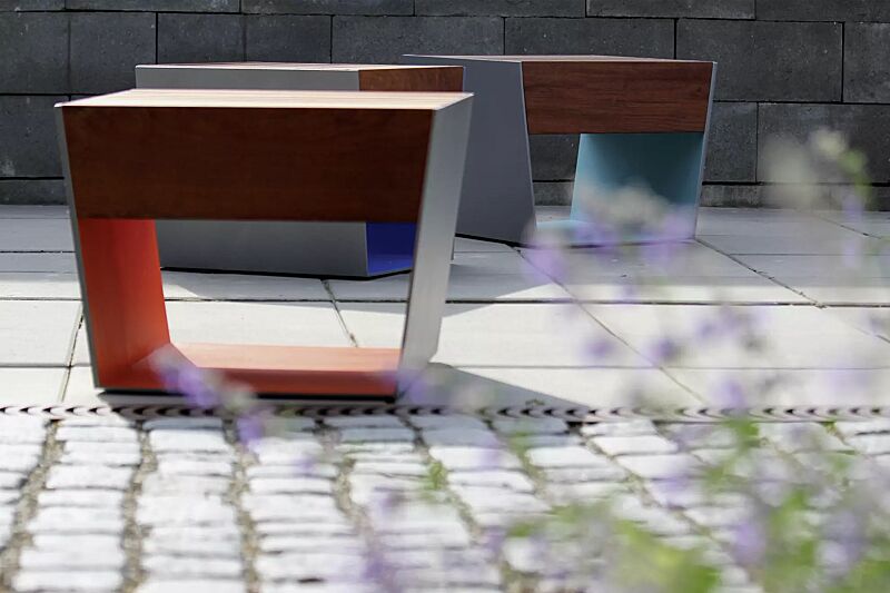 sitz-blocq__shoKAT0050615 Sitz BLOCQ mit Jatobaholzbelattung, Stahlteile in bicolor