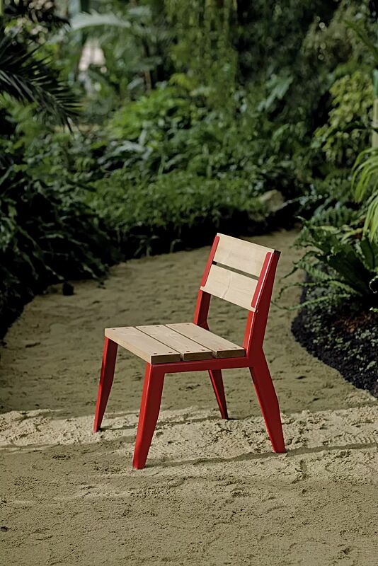 sitz-eger__shoKAT0073853 Sitz EGER CLASSIC mit Rücklehne, mit Kiefernholzbelattung, Stahlteile in RAL 3020 verkehrsrot