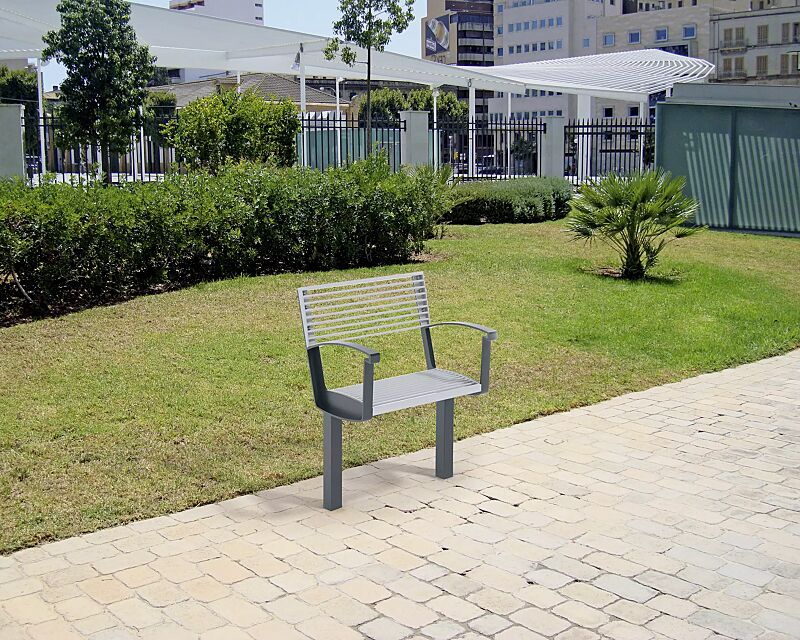 sitz-intervera__shoKAT0042223 Senioren-Sitz INTERVERA, Auflage in RAL 9006 weißaluminium, Unterkonstruktion in RAL 9007 graualuminium