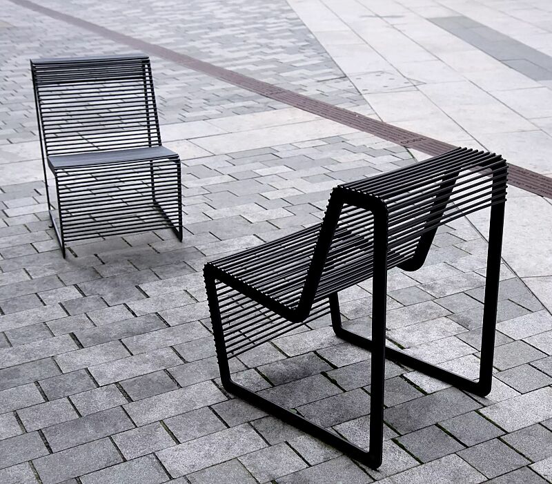 Sitz LIMPIDO mit Rückenlehne, in RAL 9005 tiefschwarz