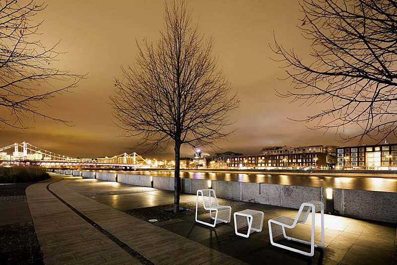 sitz-limpido__shoKAT0068333 Sitz LIMPIDO mit und ohne Rückenlehne, in RAL 9003 signalweiß