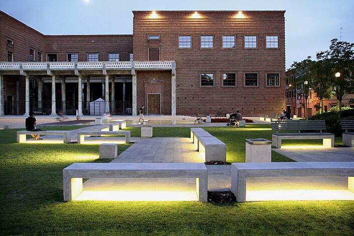 Sitzbank ANDROMEDA, Beton mit transparenter Beschichtung in naturweiß - 18, mit Beleuchtung