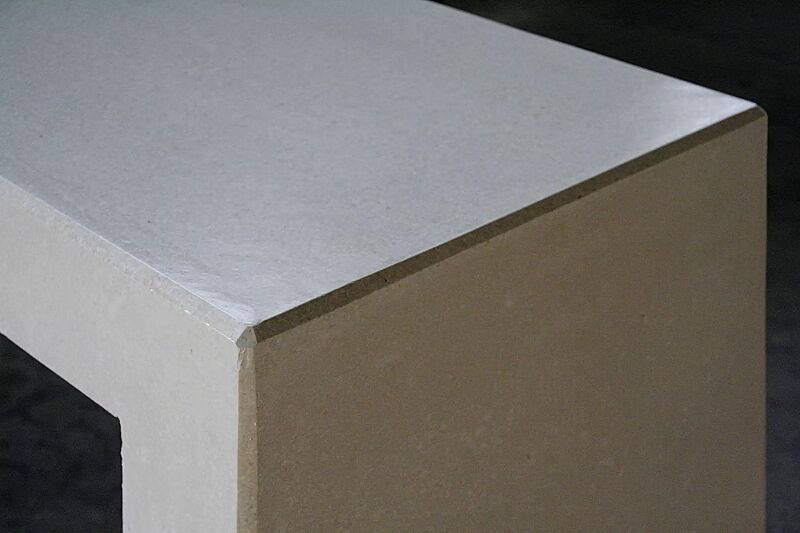 sitzbank-andromeda__shoKAT0030699 Detail: Sitzbank ANDROMEDA, Beton mit transparenter Beschichtung in naturweiß - 18