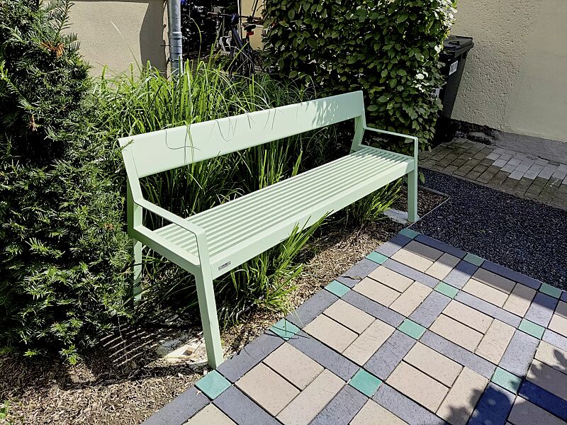 sitzbank-casteo__shoKAT0067943 Sitzbank CASTEO mit Rückenlehne und Armlehnen, in RAL 6027 lichtgrün