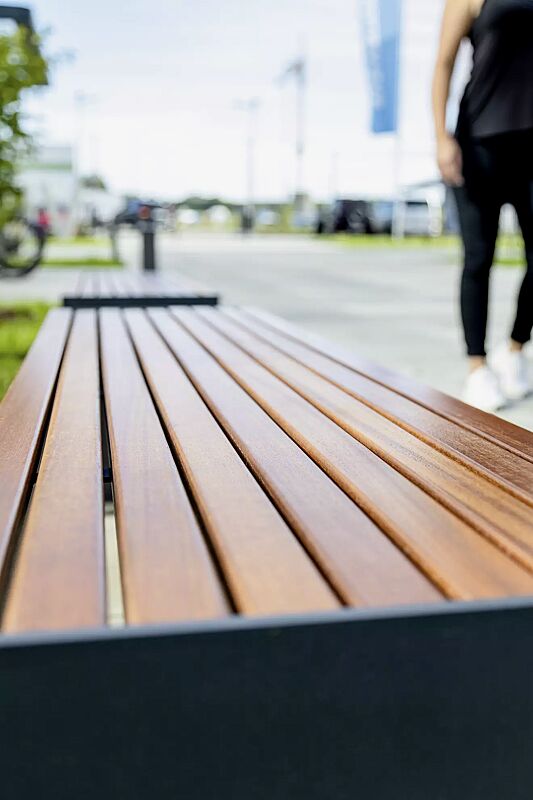 Detail: Hartholzbelattung