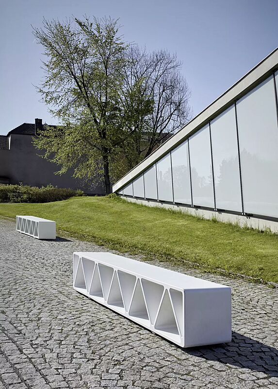 sitzbank-construqta__shoKAT0052769 Sitzbank CONSTRUQTA aus UTC®-Beton