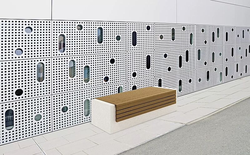 sitzbank-demetra__shoKAT0058970 Sitzbank DEMETRA ohne Rückenlehne, aus Beton, mit umlaufender Okouméholzbelattung, in Granitoptik weiß