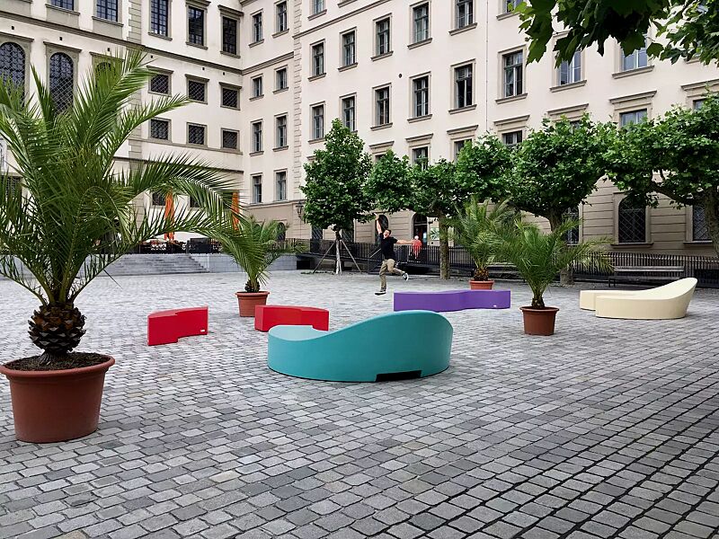 sitzbank-joa__shoKAT0067199 Sitzbank JOA small und Sitzbank JOA big in RAL ...