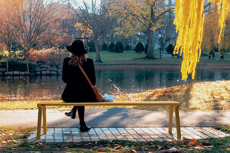 sitzbank-noale__shoKAT0060627 Sitzbank NOALE ohne Rückenlehne, in RAL 1028 melonengelb