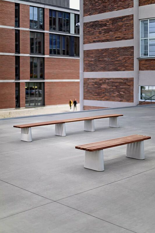 sitzbank-reforma__shoKAT0068705 Sitzbank REFORMA ohne Rückenlehne, gerade, mit Längsbelattung, mit Jatobaholzbelattung, HSC®-Beton in hellgrau