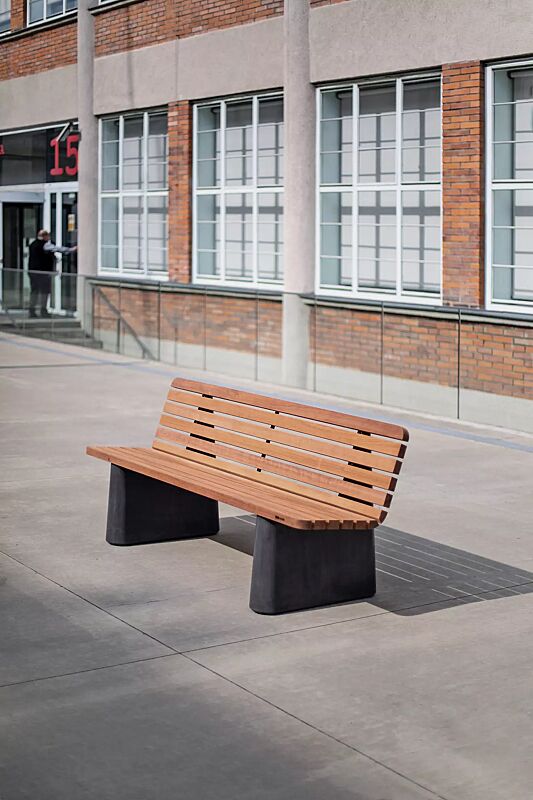 sitzbank-reforma__shoKAT0068714 Sitzbank REFORMA mit breiter Rückenlehne, gerade, mit Längsbelattung, mit Jatobaholzbelattung, HSC®-Beton in dunkelgrau