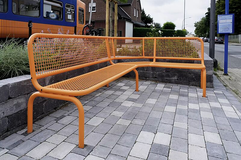 sitzbank-rimini__shoKAT0065036 Eckbank RIMINI (Typ ML) mit Rückenlehne, zum Einbetonieren, in RAL 2003 pastellorange